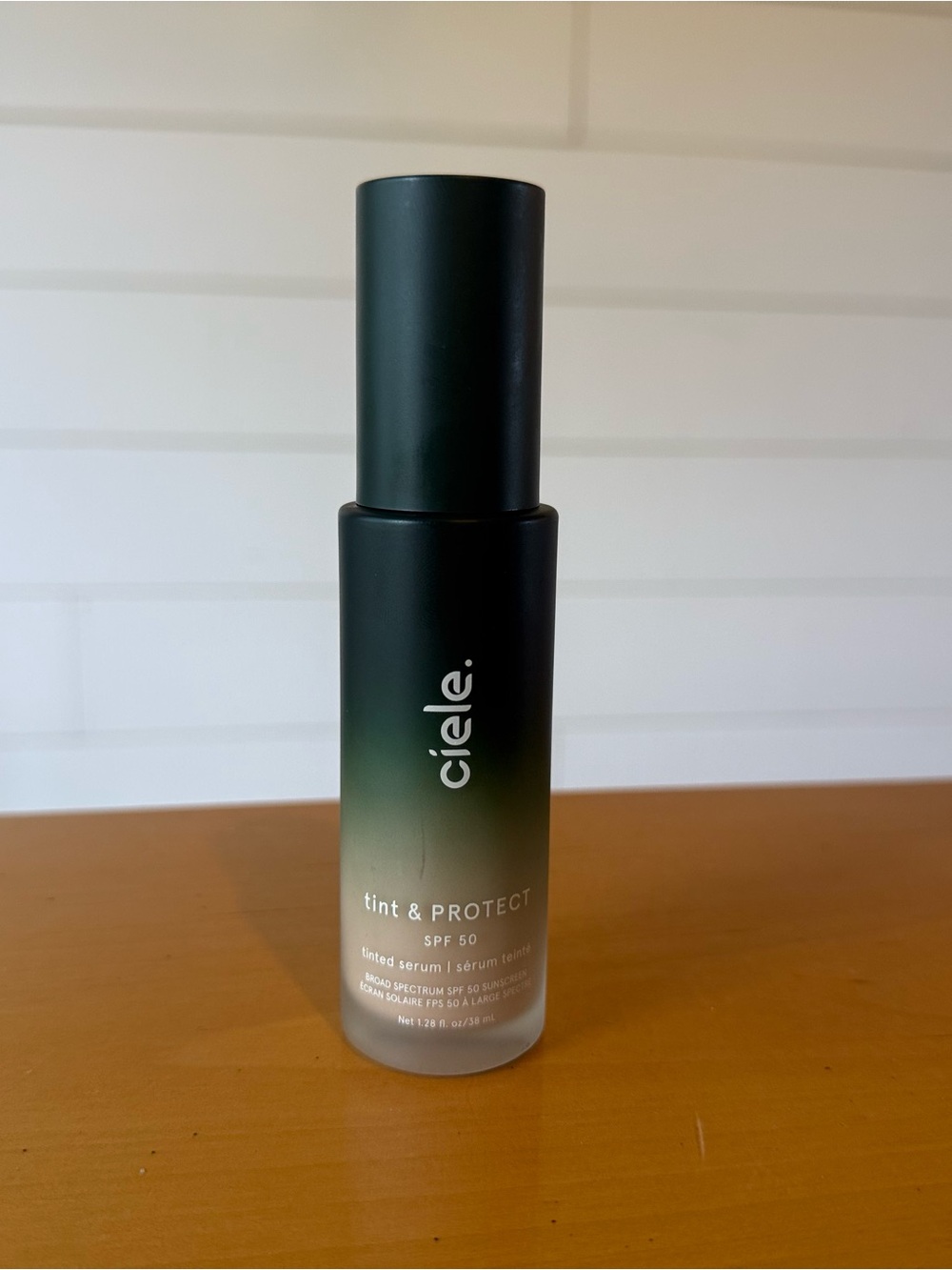 Ciele Tint & Protect SPF 50 Tinted Serum - Shade Light/03 - NEW - Picture 2 of 5